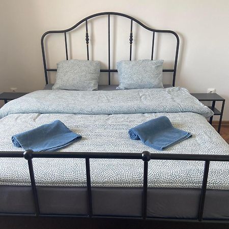 New Colorful Apartment With Big Balcony Bratislava Ngoại thất bức ảnh