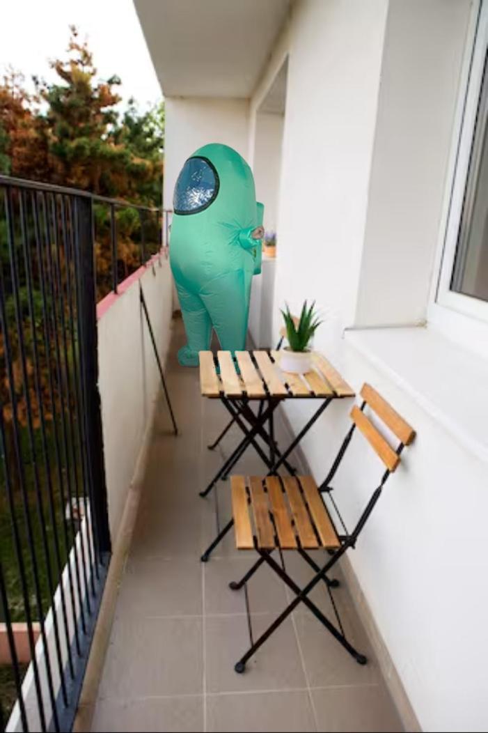 New Colorful Apartment With Big Balcony Bratislava Ngoại thất bức ảnh